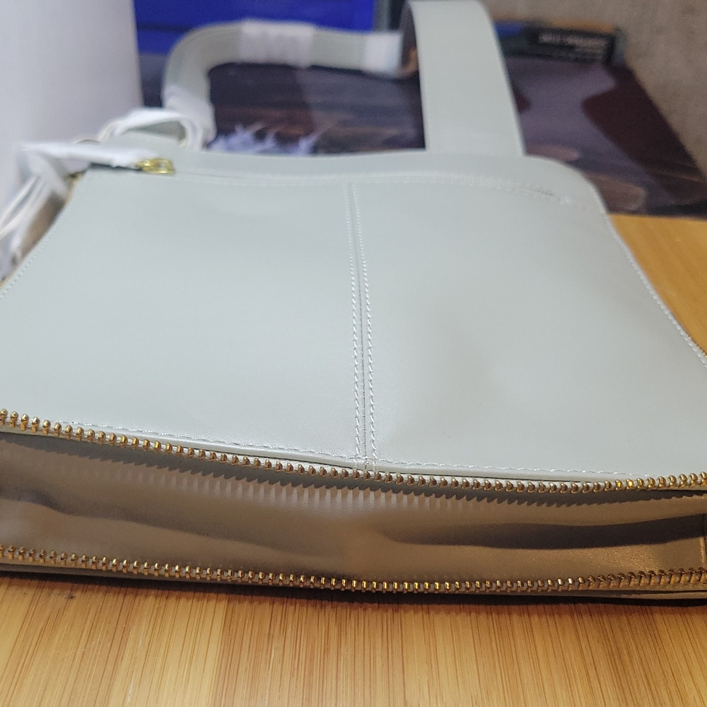 RADLEY LONDON Light Gray Smooth Leather Crossbody Bag - Picture 5 of 9